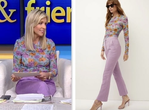 Fox and Friends: September 2023 Ainsley Earhardt's Floral Ruched Top ...