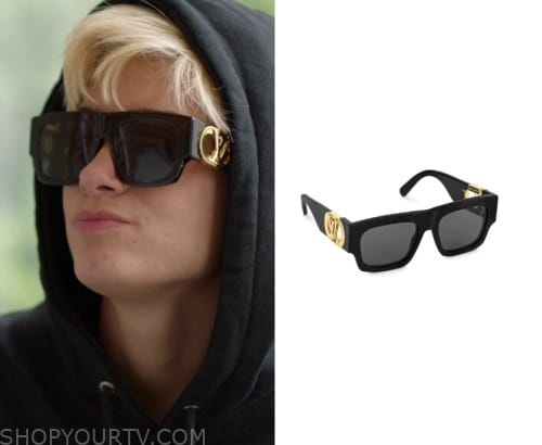 Drew Barrymore (w/ Louis Vuitton - The Party Sunglasses) : Feeling