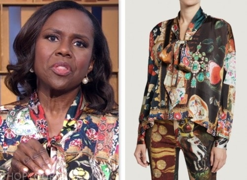 WornOnTV: Deborah's chain print tie neck blouse on Good Morning America, Deborah Roberts