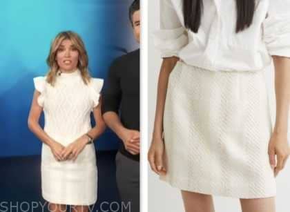 Access Hollywood: November 2023 Kit Hoover's Ivory Tweed Mini Skirt ...