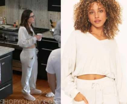 Winter House: Season 3 Episode 2 Malia's White Cropped Sweater | Shop ...