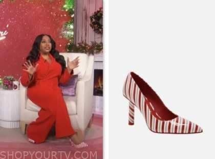 Sherri: December 2023 Sherri Shepherd's Red and White Striped Pumps ...