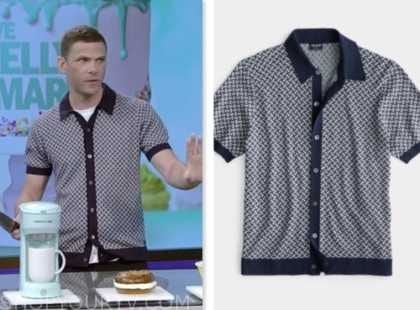 Live with Kelly and Mark: January 2024 Mikey Day's Blue Knit Geometric ...