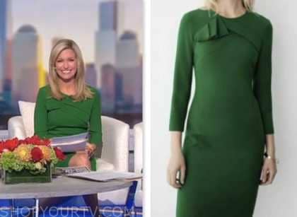 Fox and Friends: January 2024 Ainsley Earhardt's Green Folded Detail ...